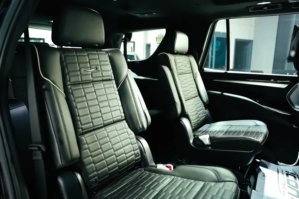 2025 Cadillac Escalade Sport Platinum | GCC Specs | Brand New - Image 14