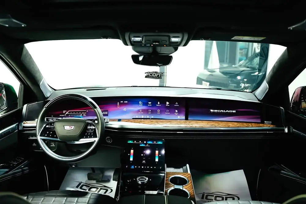 2025 Cadillac Escalade Sport Platinum | GCC Specs | Brand New - Image 7