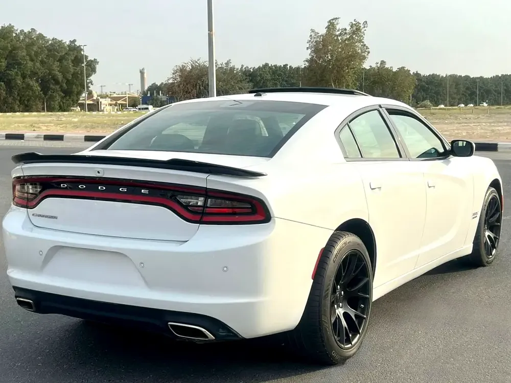 2022 DODGE CHARGER SXT | 1,300 AED/MONTH | FULL OPTION WITH SUNROOF | PERFECT CONDITION - Image 6