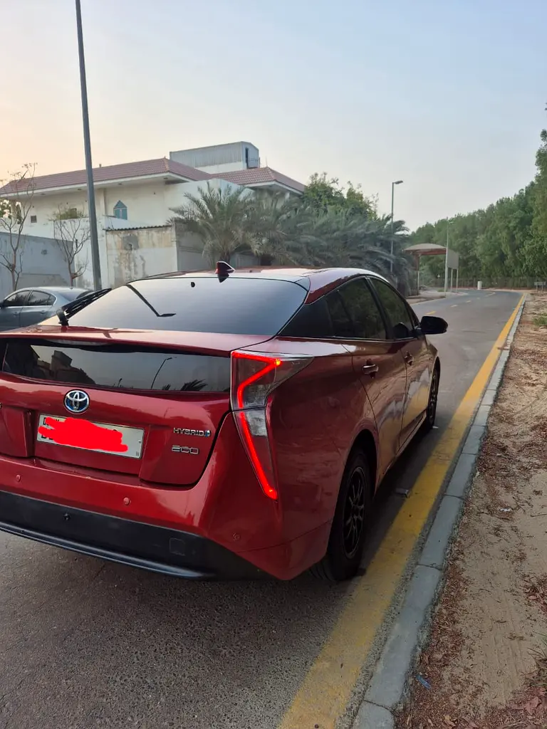 Toyota prius 2018 model japan - Image 5