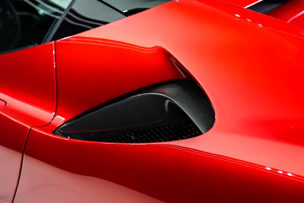 SF90 STRADALE | ASSETTO FIORANO | CARBON INTERIOR | CARBON EXTERIOR | SERVICE CONTRACT DEC 2028 - Image 10