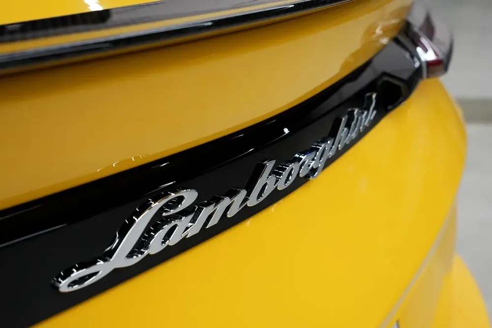 2024 Lamborghini Urus Performante | Japanes Specs | Pristine Condition - Image 10