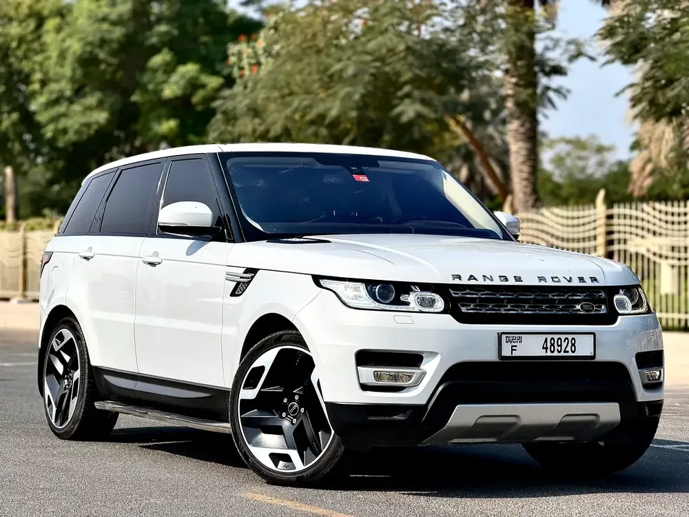 RANGE ROVER SPORT / GCC / 2015 / AGENCY MAINTENED / PERFECT CONDITION / DIRECT OWNER - Image 6