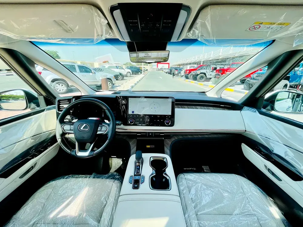 2025 Lexus LM350 – Rare Pearl White Exterior | White Leather Interior | 7-Seater Top Option - Image 14