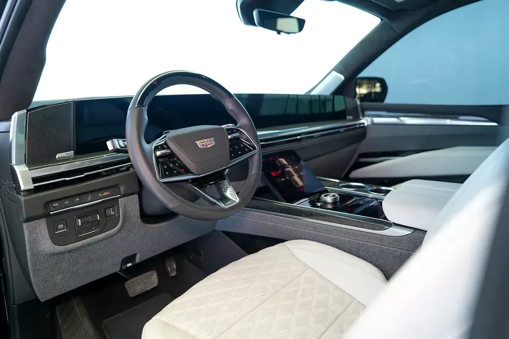 WARRANTY AND SERVICE JULY 2029 | PILOT SEATS | REAR ENTERTAINMENT | PANORAMIC ROOF - Image 7