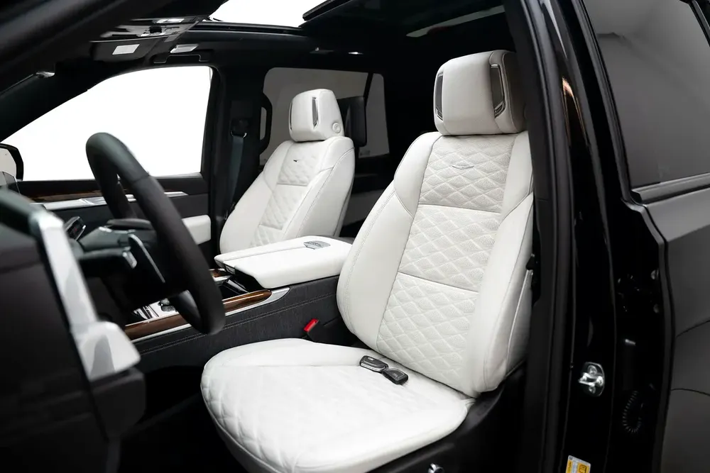 2025 CADILLAC ESCALADE 600 SPORT PLATINUM WITH WARRANTY AND SERVICE CONTRACT - Image 10