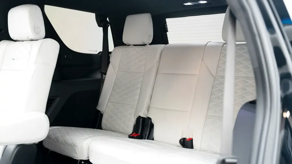 2025 CADILLAC ESCALADE 600 SPORT PLATINUM WITH WARRANTY AND SERVICE CONTRACT - Image 17
