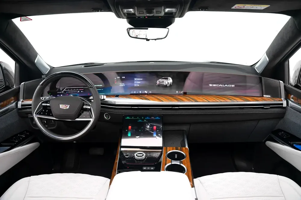 2025 CADILLAC ESCALADE 600 SPORT PLATINUM WITH WARRANTY AND SERVICE CONTRACT - Image 6