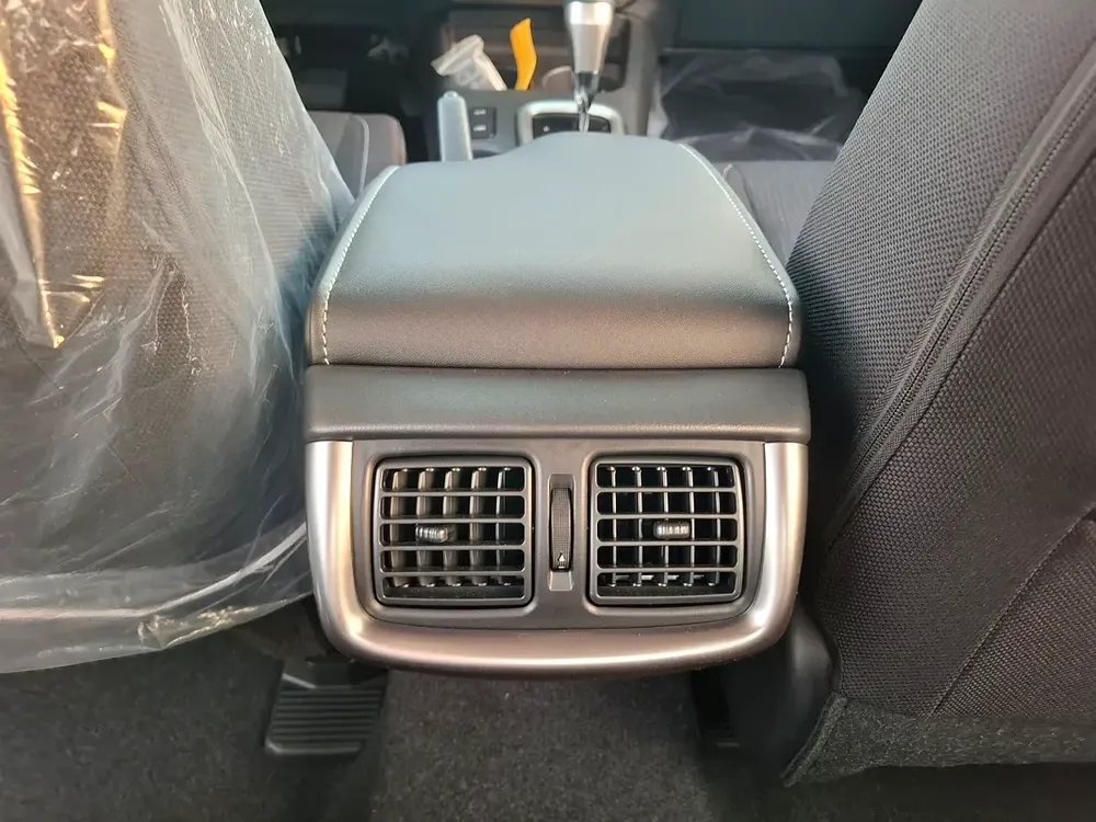 Toyota Hilux SR5 2.4L 2026 Brand New - Export Only - Jordan Spec - Image 11