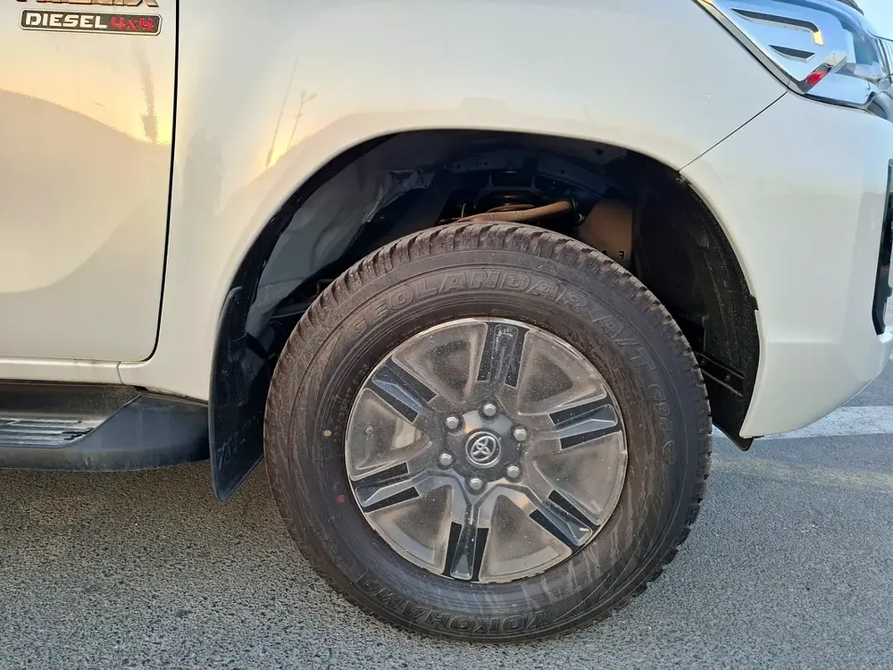 Toyota Hilux SR5 2.4L 2026 Brand New - Export Only - Jordan Spec - Image 6