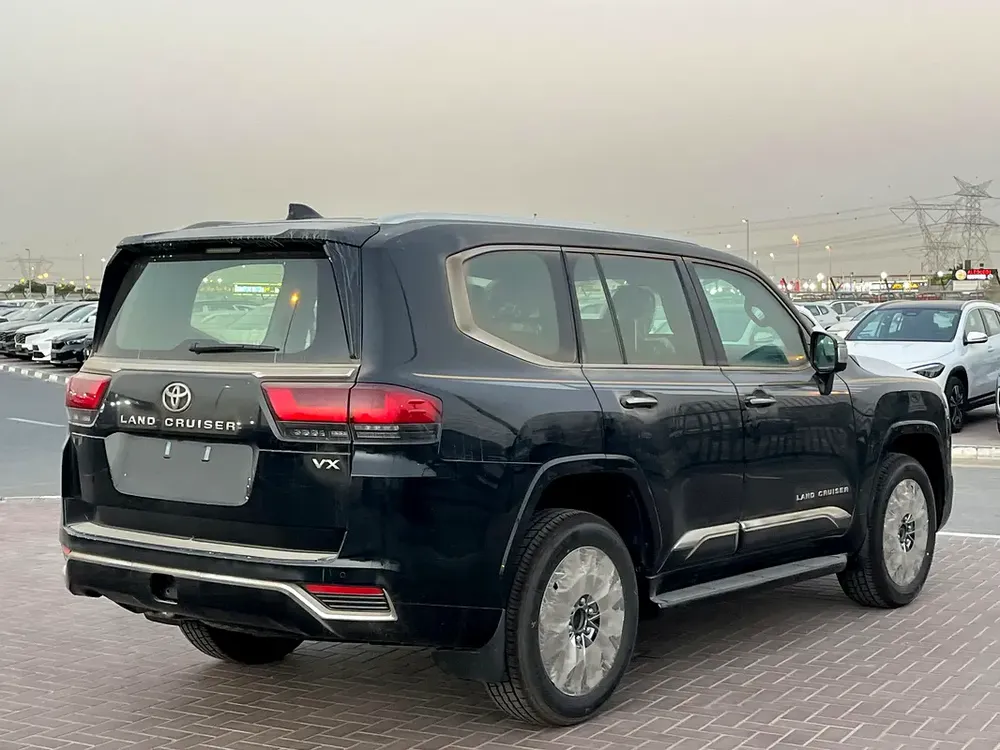 Toyota Land Cruiser VX 2026 | 4.0L | Full Option JBL & Radar & Memory Seats - Image 5
