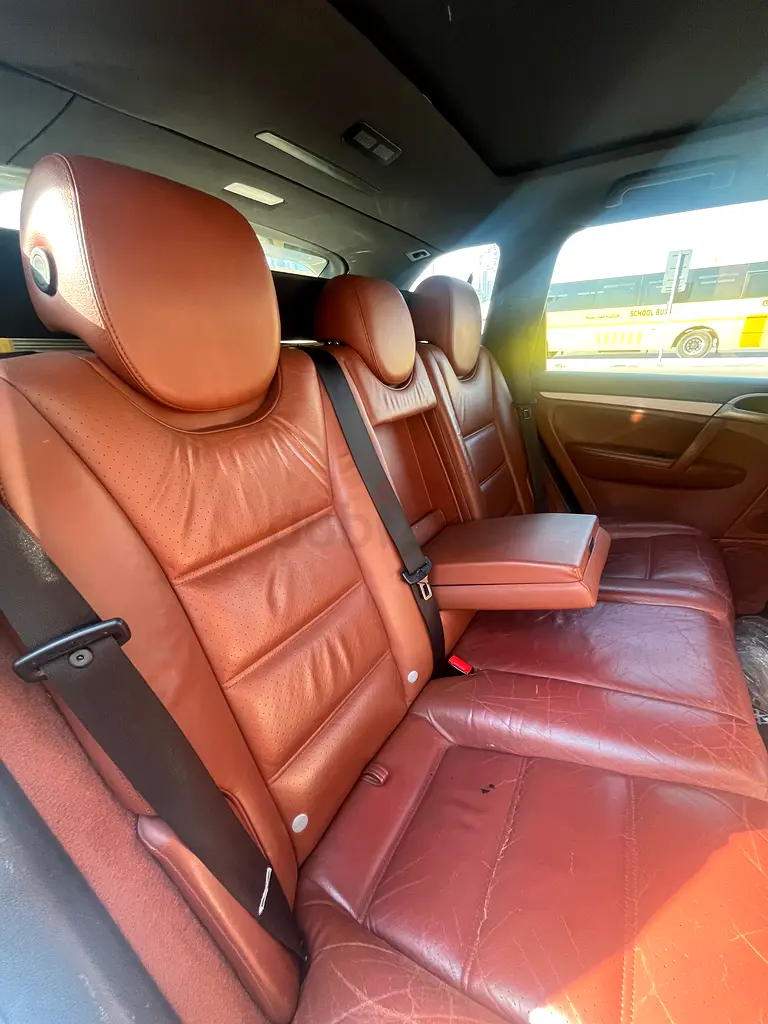 2009 Porsche Cayenne - GCC Specs - Well Maintained - Image 19