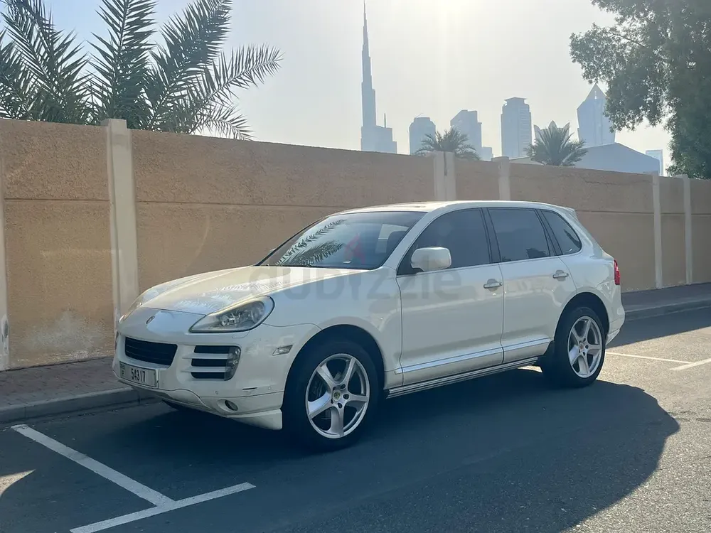 2009 Porsche Cayenne - GCC Specs - Well Maintained - Image 4