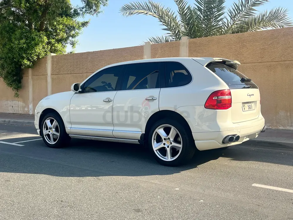 2009 Porsche Cayenne - GCC Specs - Well Maintained - Image 5