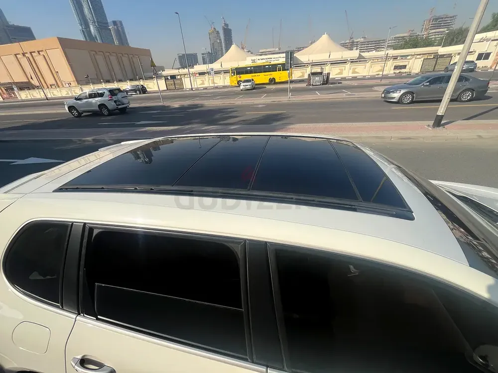 2009 Porsche Cayenne - GCC Specs - Well Maintained - Image 8