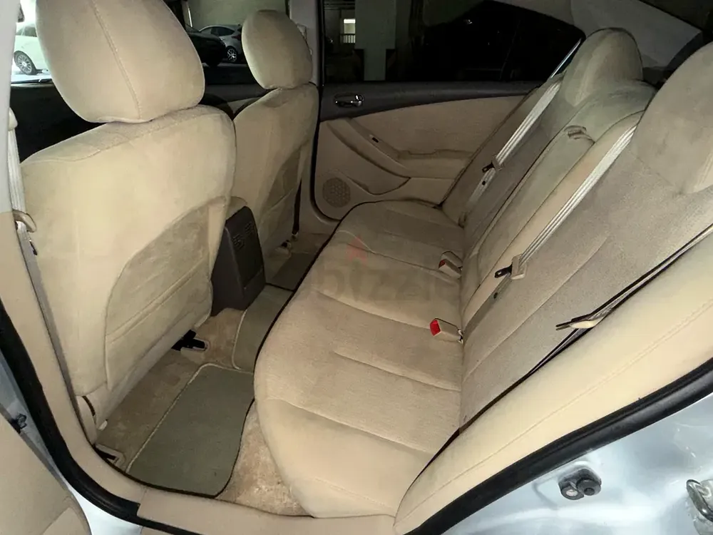 2012 NISSAN ALTIMA GCC SPECS RTA PASS IN VERY GOOD CONDITION - Image 9