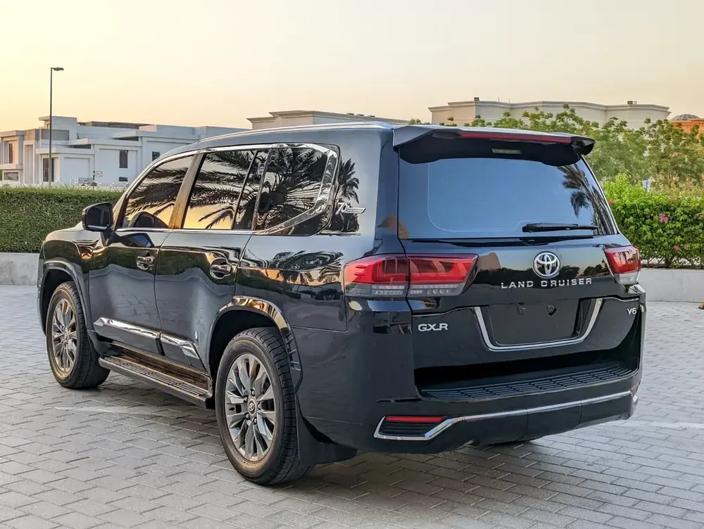 TOYOTA LAND CRUISER 2008 FACELIFTED 2025 V6 FULL OPTION GCC IN EXCELLENT CONDITION - Image 15