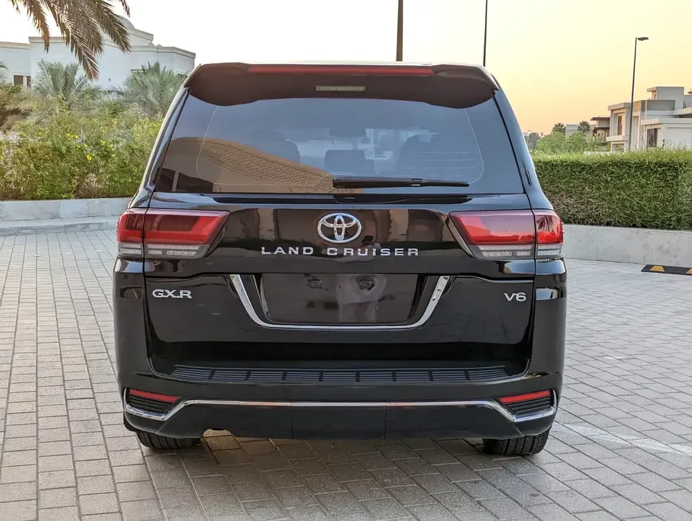 TOYOTA LAND CRUISER 2008 FACELIFTED 2025 V6 FULL OPTION GCC IN EXCELLENT CONDITION - Image 18