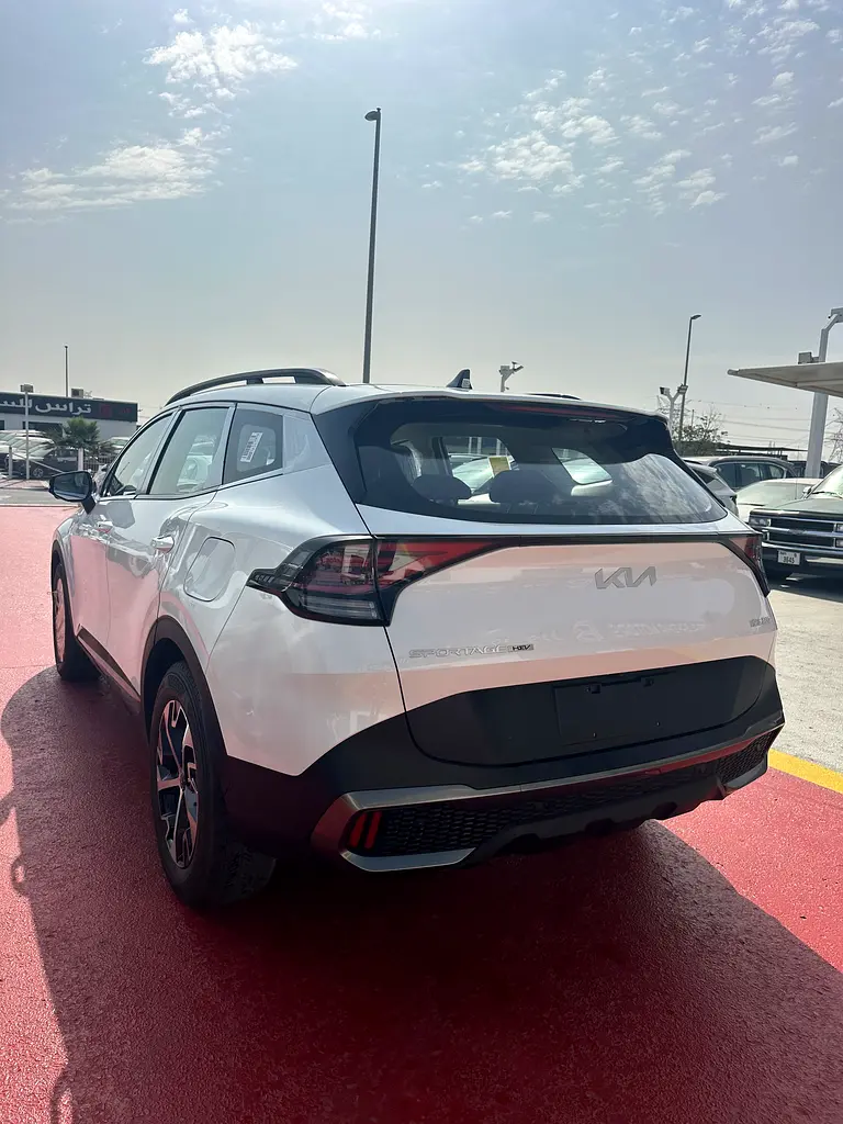 2025 Kia sportage 2.0 hybrid Chinese spec (0km) - Image 7
