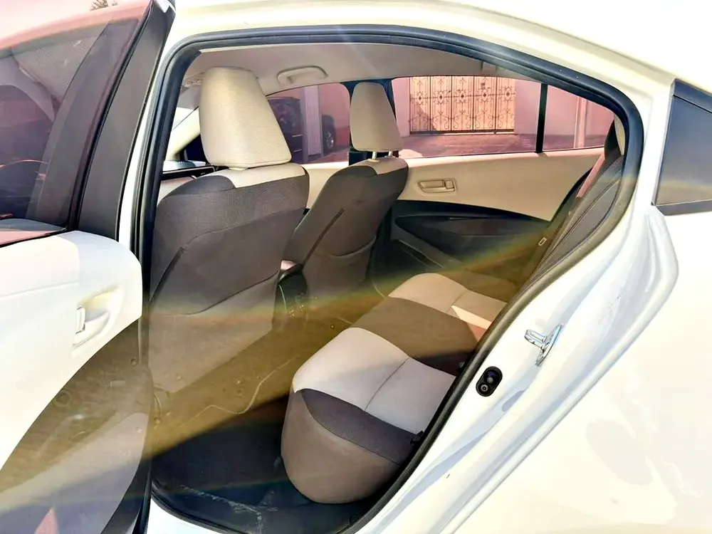 2021 Toyota Corolla - GCC Specs - Reliable and Efficient - Image 10