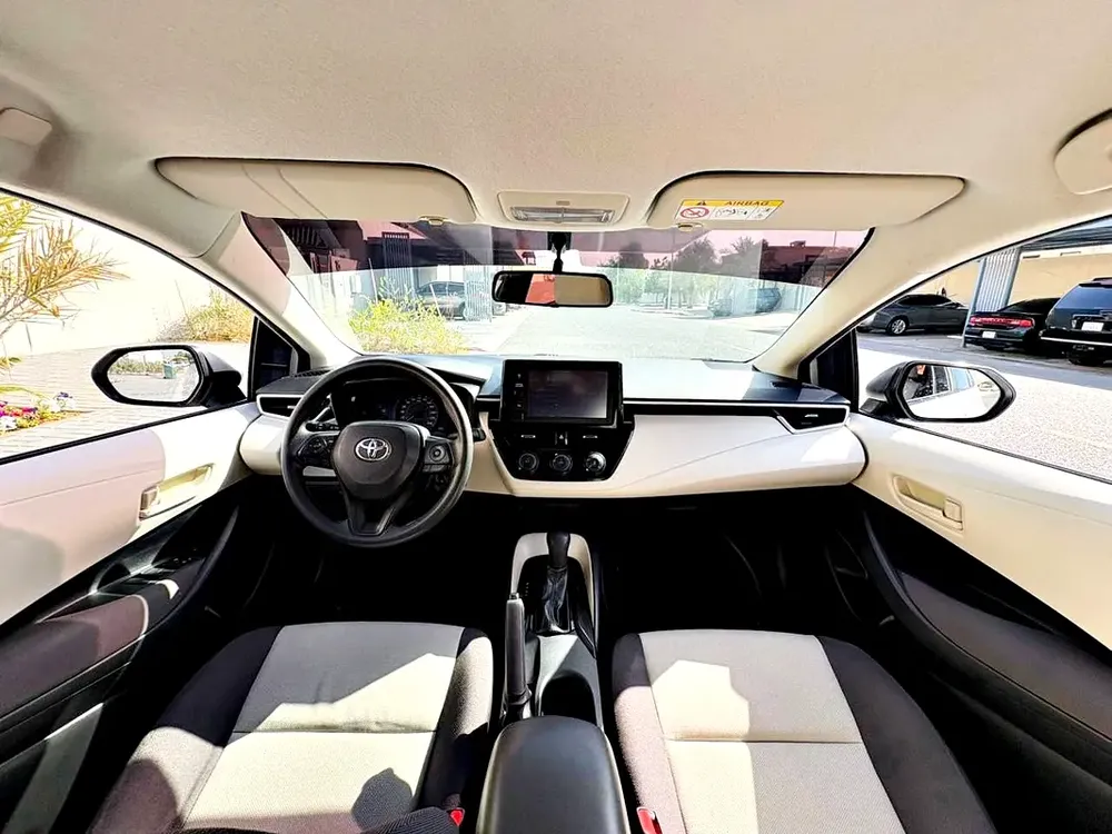 2021 Toyota Corolla - GCC Specs - Reliable and Efficient - Image 11