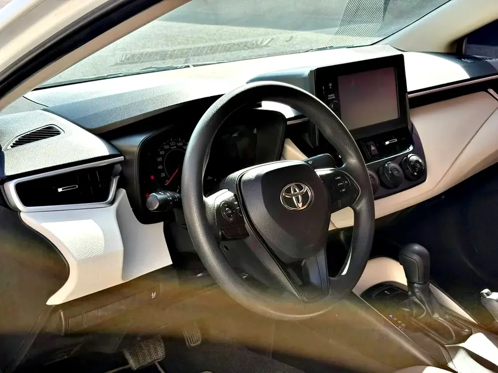 2021 Toyota Corolla - GCC Specs - Reliable and Efficient - Image 13