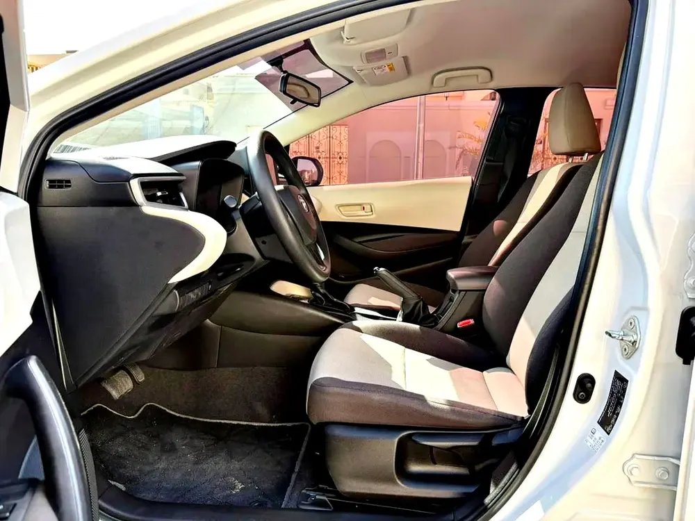 2021 Toyota Corolla - GCC Specs - Reliable and Efficient - Image 9