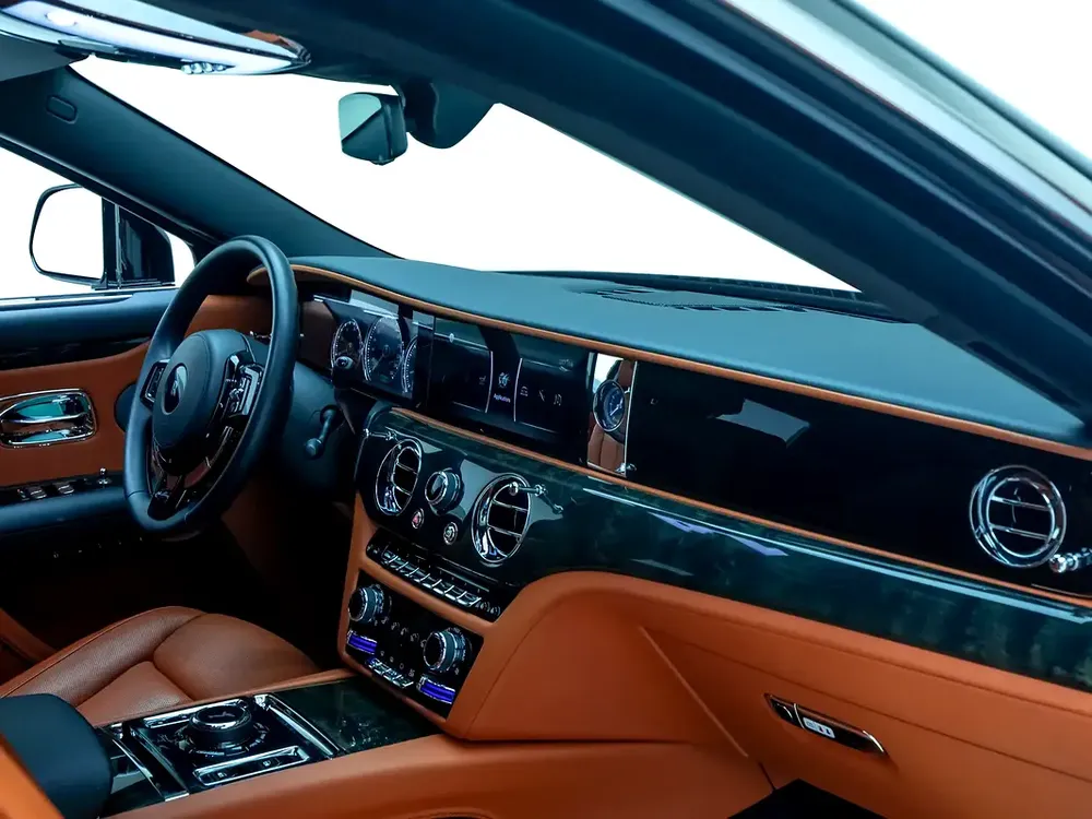 2024 | Rolls-Royce | Ghost Extended Wheel Base | GCC Specs |With Warranty and Service Contract - Image 10
