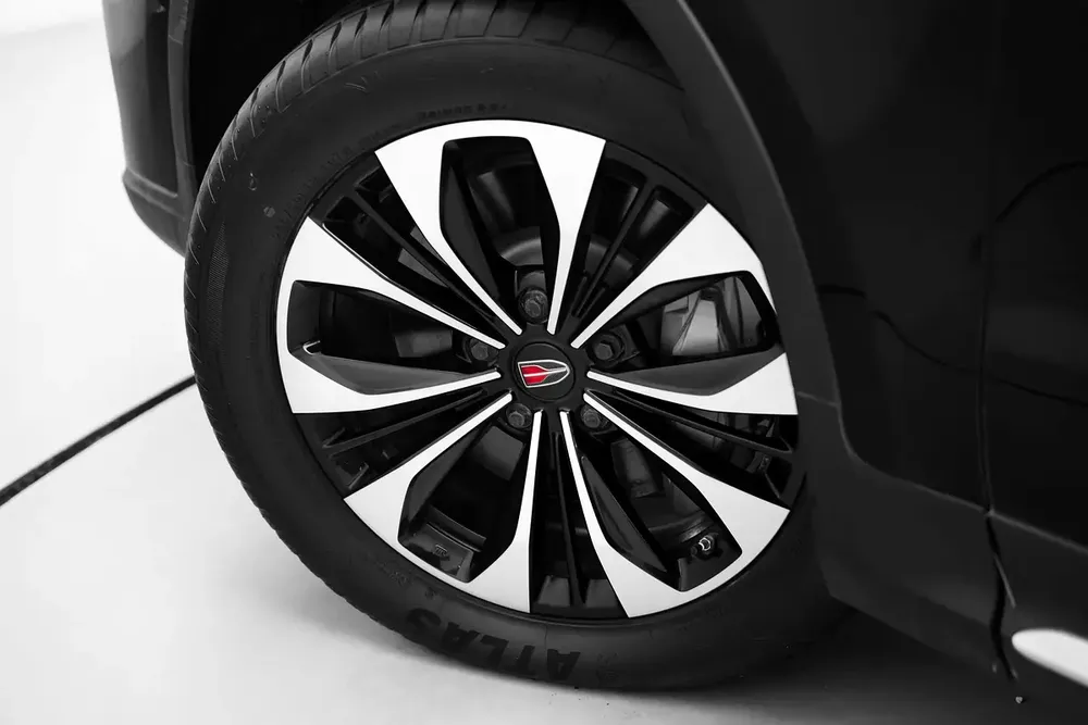 2023 HONGQI HS7 FLAGSHIP WITH WARRANTY - Image 18