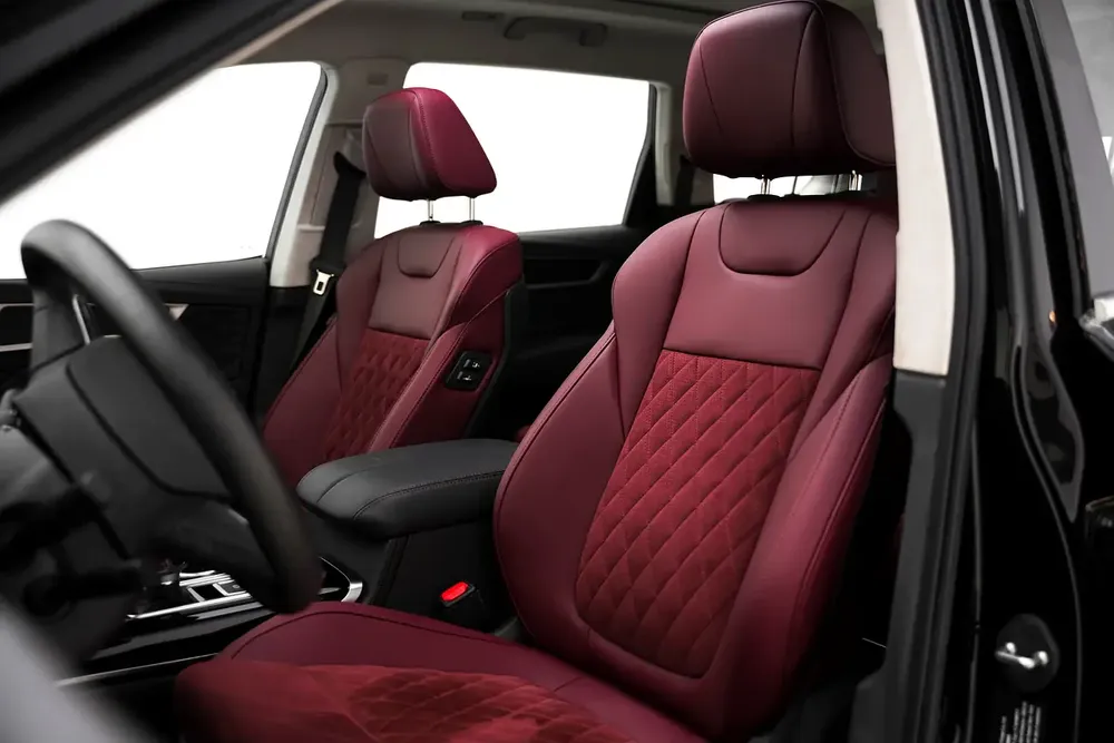 2023 HONGQI HS7 FLAGSHIP WITH WARRANTY - Image 7