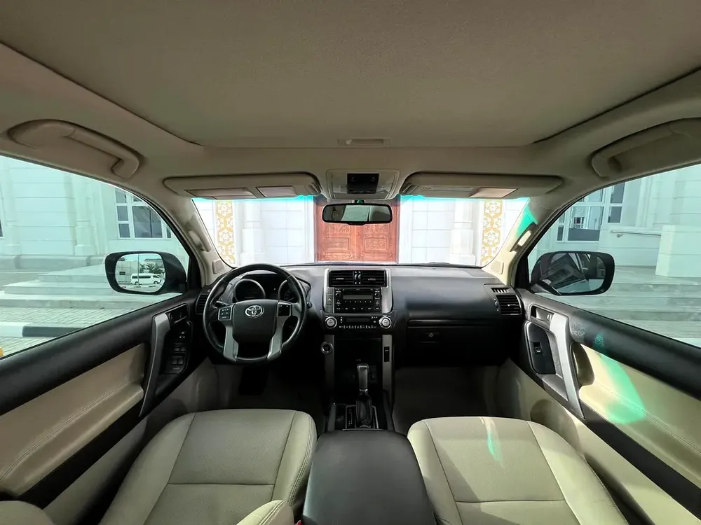 GCC 2012 Toyota Prado TX-L  4.0L V6 | FULL OPTION | Excellent Condition - Image 13