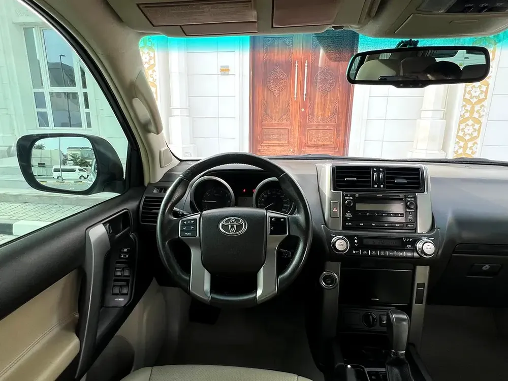 GCC 2012 Toyota Prado TX-L  4.0L V6 | FULL OPTION | Excellent Condition - Image 9