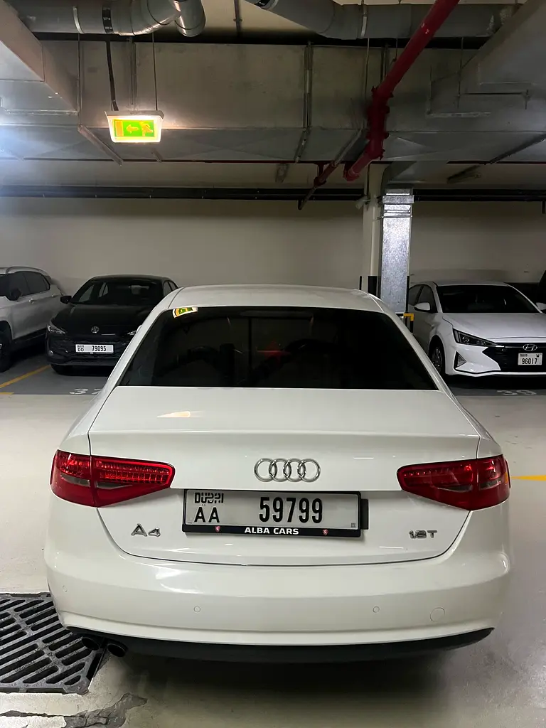 🔥 Audi A4 | Urgent Sale |Great Deal|GCC| Leather seat l Parking Sensors | Cruise Control l Sunroof - Image 10