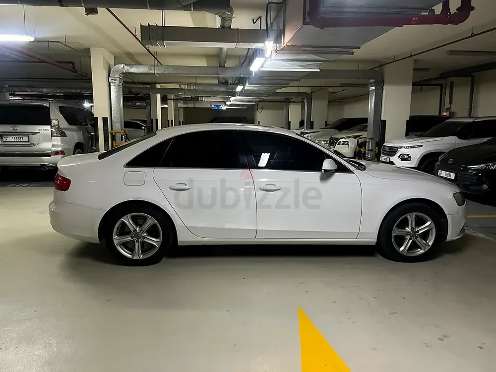 🔥 Audi A4 | Urgent Sale |Great Deal|GCC| Leather seat l Parking Sensors | Cruise Control l Sunroof - Image 4