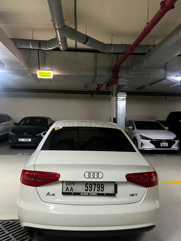 🔥 Audi A4 | Urgent Sale |Great Deal|GCC| Leather seat l Parking Sensors | Cruise Control l Sunroof - Image 8