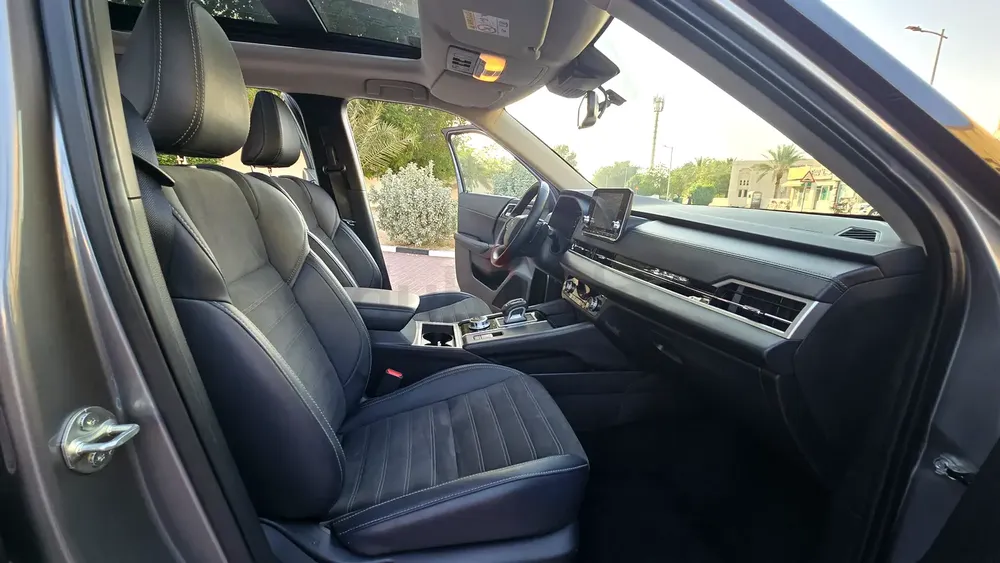 Mitsubishi OUTLANDER Limited Sports Edition Gcc - Image 12