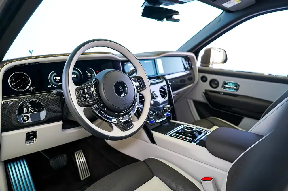 WARRANTY + SERVICE OCT 2028 | REAR ENTERTAINMRNT | BESPOKE AUDIO | STARLIGHT | SIDE STEPS - Image 10