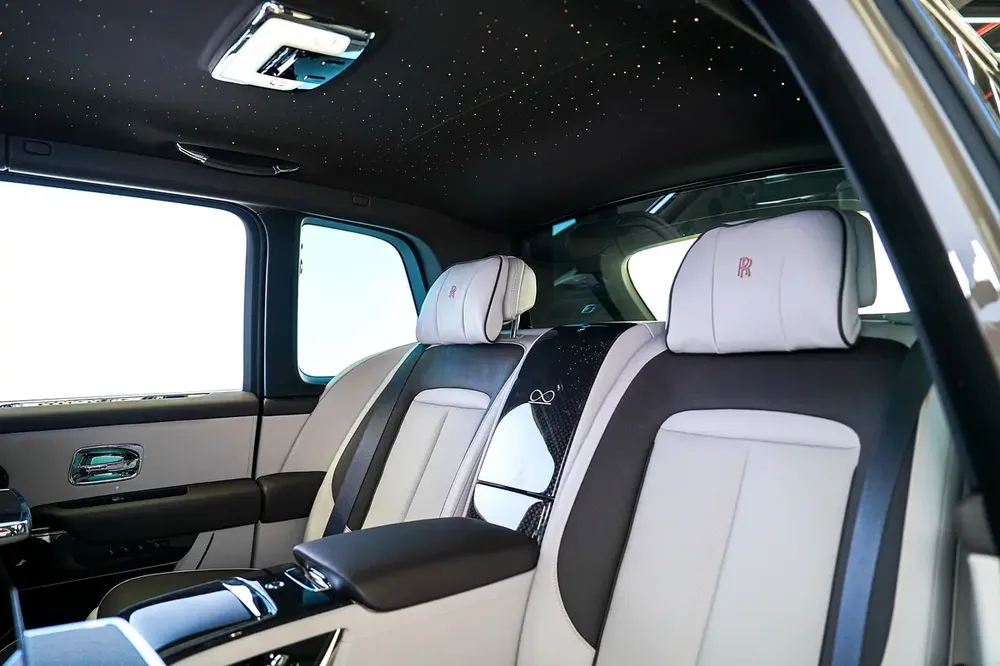 WARRANTY + SERVICE OCT 2028 | REAR ENTERTAINMRNT | BESPOKE AUDIO | STARLIGHT | SIDE STEPS - Image 15