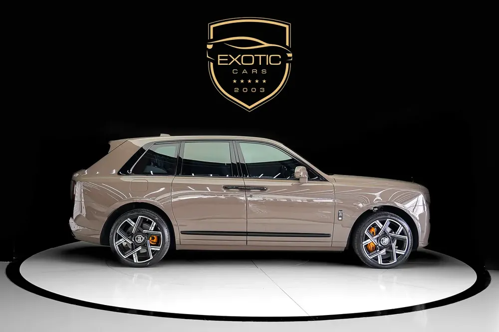 WARRANTY + SERVICE OCT 2028 | REAR ENTERTAINMRNT | BESPOKE AUDIO | STARLIGHT | SIDE STEPS - Image 4