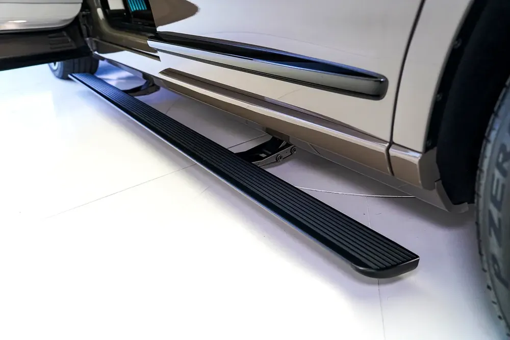 WARRANTY + SERVICE OCT 2028 | REAR ENTERTAINMRNT | BESPOKE AUDIO | STARLIGHT | SIDE STEPS - Image 8