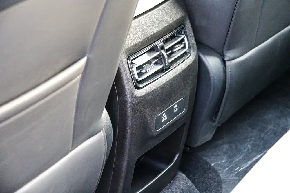 X70FL 1.5T LUX 7 SEATS 2026 - For Export - Image 20
