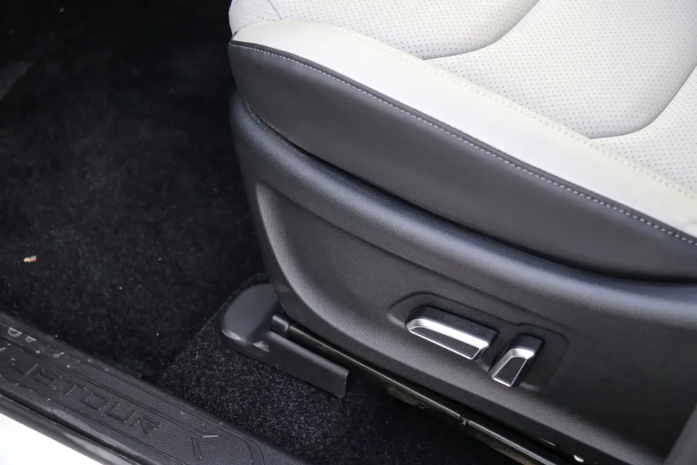 X70FL 1.5T LUX 7 SEATS 2026 - For Export - Image 7