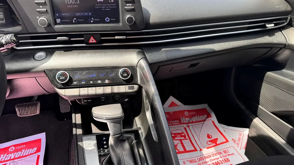 Hyundai Elantra 2023 - Image 13