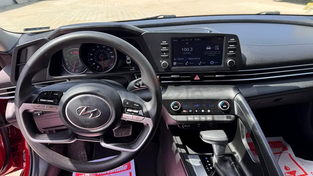 Hyundai Elantra 2023 - Image 8
