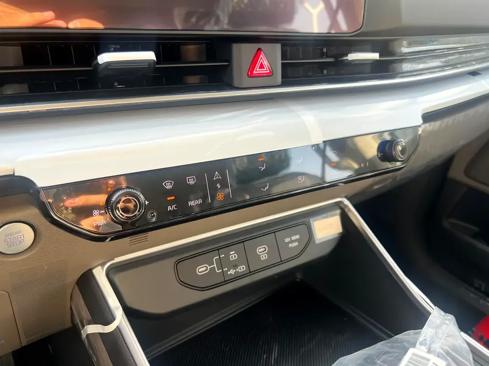 2025 BRAND NEW KIA CARNIVAL 3.5L, A/T-8 Seater - Image 13