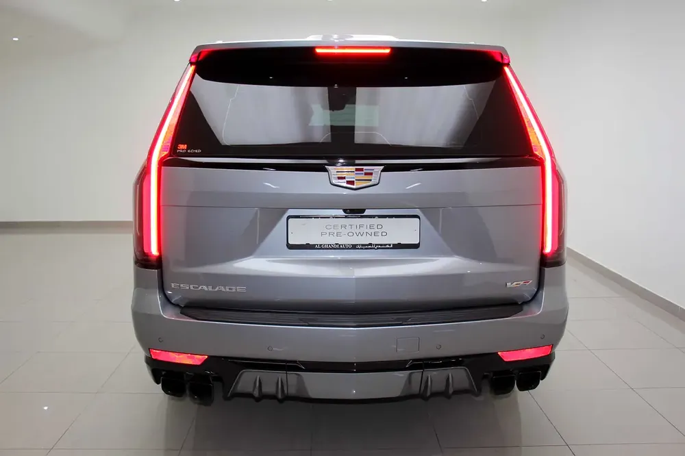 2023 Cadillac Escalade V - GCC Specs - Image 4