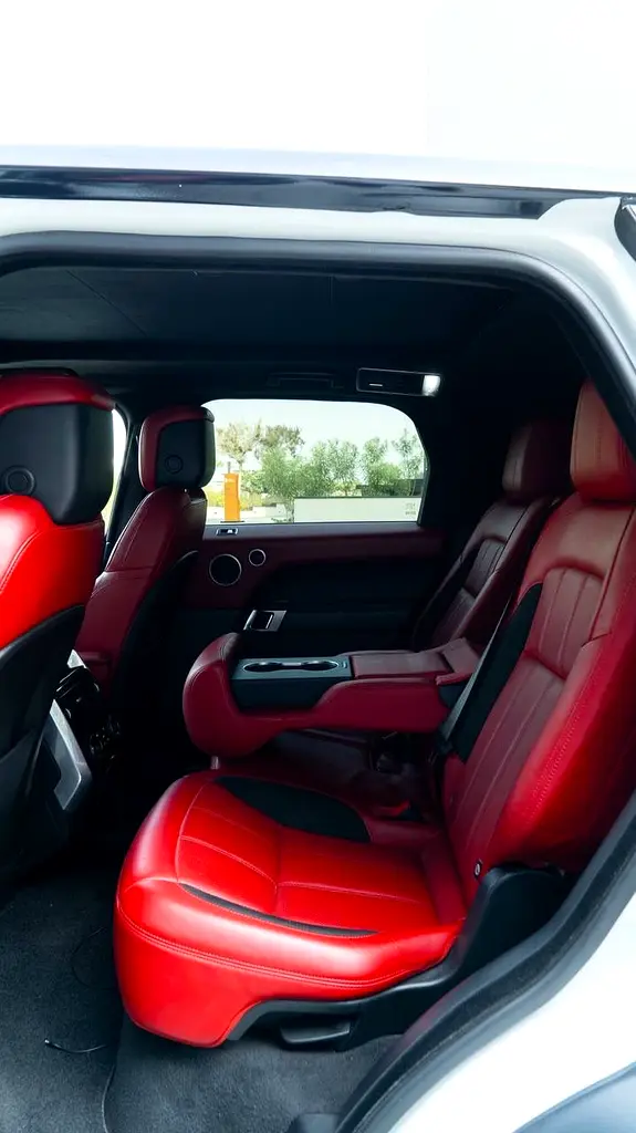 2020 Land Rover Range Rover Sport SE - American Specs - Image 4