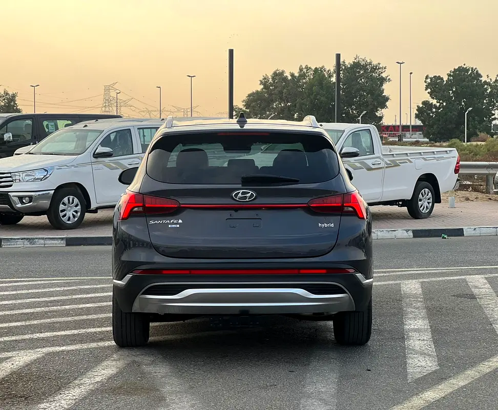 2021 Hyundai Santafe FE Hybrid 1.6L V4 - AWD 4x4 -Push Strad - Auto Trunk - Leather Seat - Rear Cam - Image 5