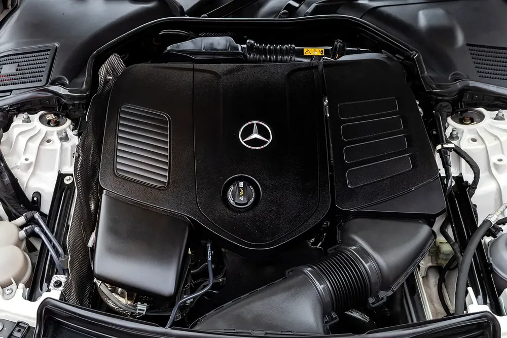 Mercedes-Benz C-Class 200 2022 GCC specs - Image 10