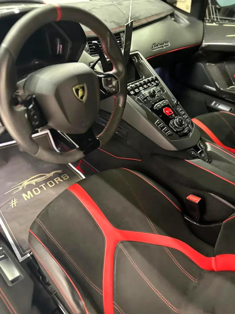 Lamborghini Aventador SVJ Roadster - Image 13